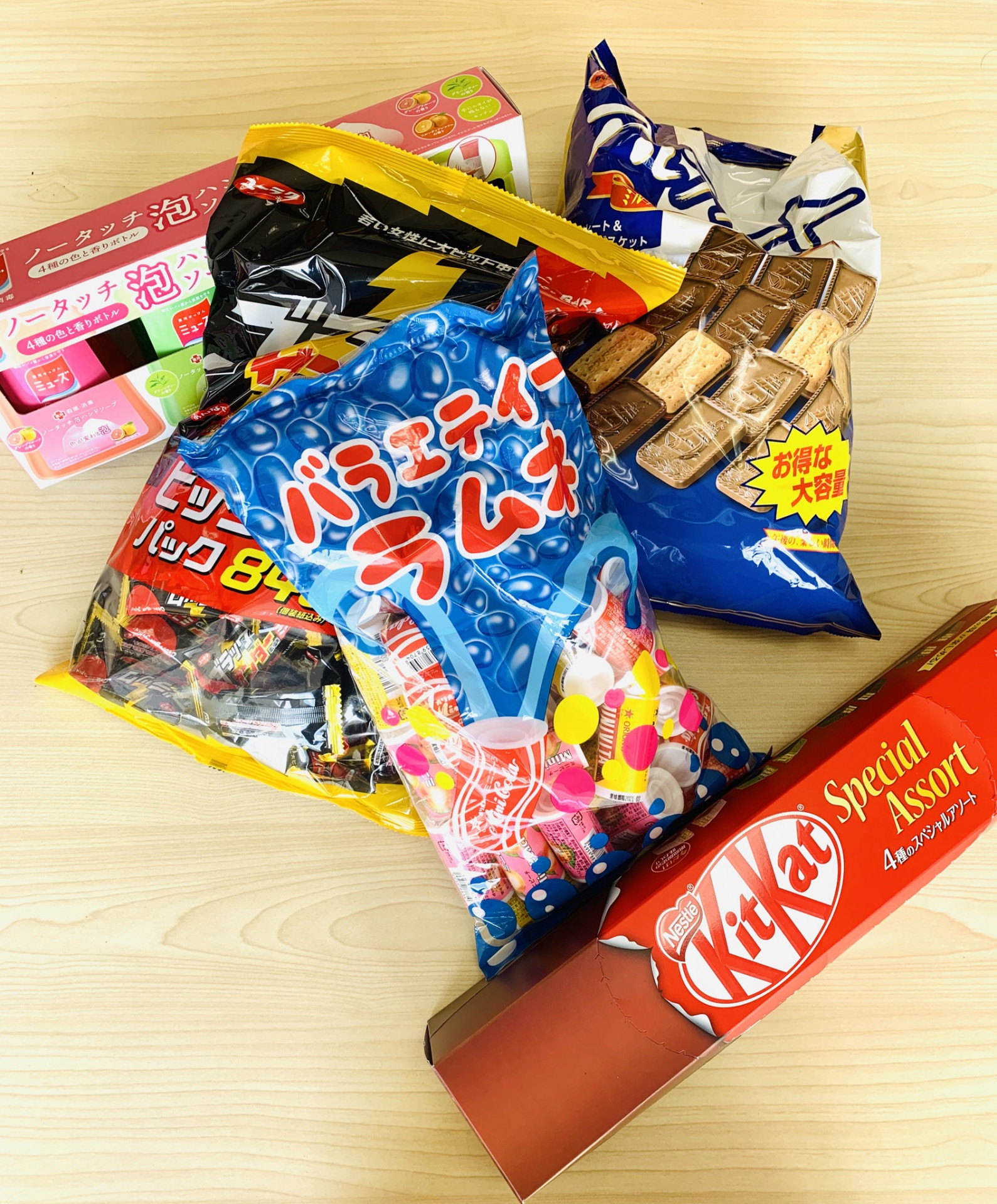 おやつの中に紛れ込むハンドソープ
